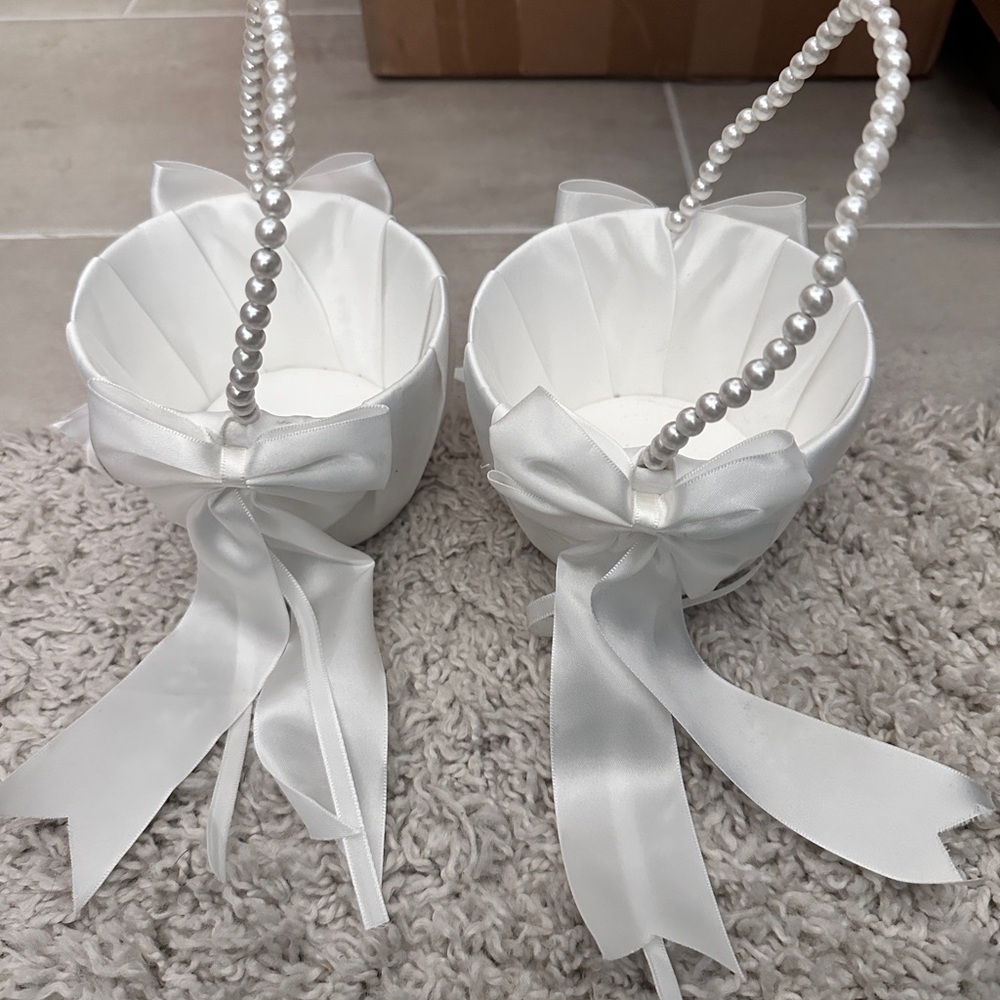 Flower girl baskets